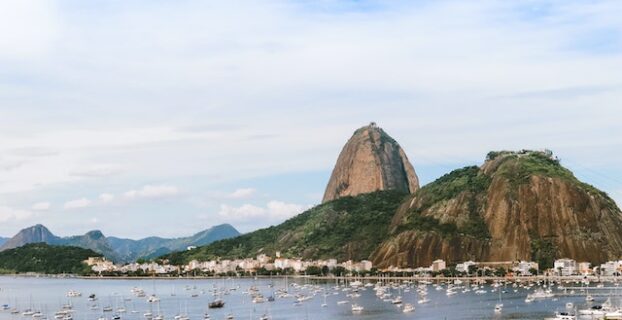 8 destinos brasileiros para conhecer o ano todo